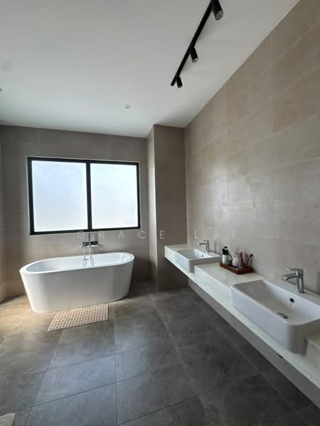 Link Bungalow for Sale in Banting (Selangor) - Grace Lai - Bathroom - PropertyGuru.com.my