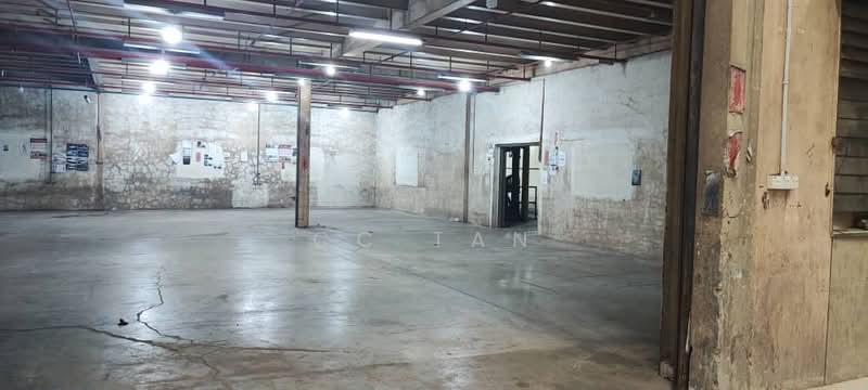 Detached Factory for Sale in Taman Perindustrian Cemerlang (Ulu Tiram) - CC Tan - Interior - PropertyGuru.com.my