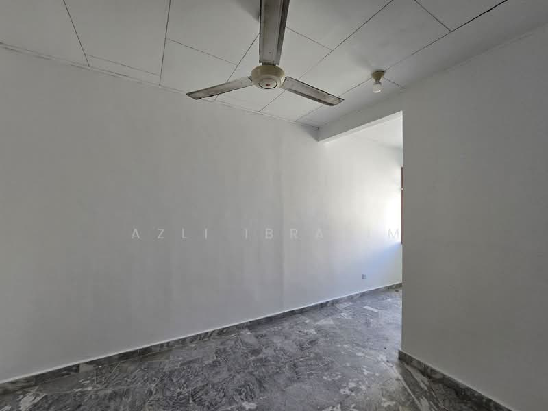 Rumah Teres 2-Tingkat untuk Dijual di Taman Desa Mewah (Semenyih) - Azli Ibrahim - Interior - PropertyGuru.com.my