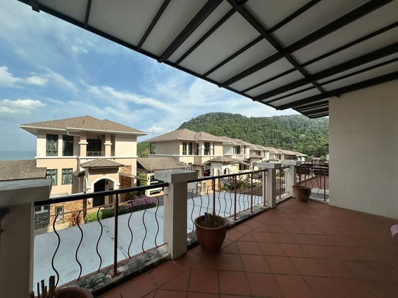 Bungalow House untuk Disewa di Batu Ferringhi (Penang) - Xinnee . - Balcony - PropertyGuru.com.my
