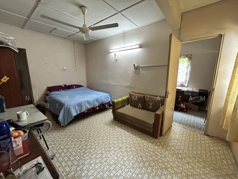 Rumah Banglo untuk Dijual di SS1 (Petaling Jaya) - Nik Ahmad Muazzam Bin Nik Mazlan - Bedroom - PropertyGuru.com.my