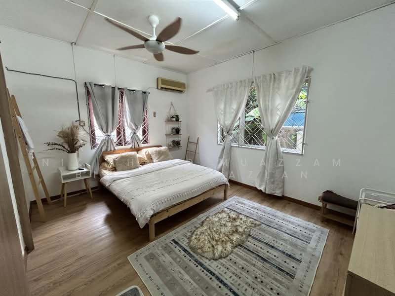 Rumah Banglo untuk Dijual di SS1 (Petaling Jaya) - Nik Ahmad Muazzam Bin Nik Mazlan - Bedroom - PropertyGuru.com.my