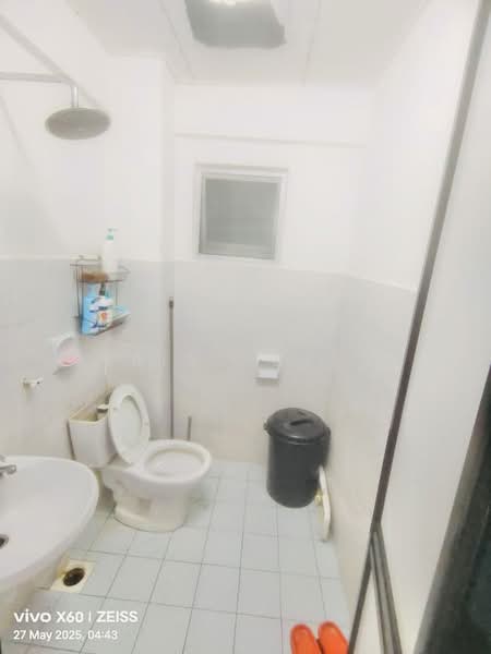 Townhouse for Rent in Batu 9 (Cheras) - Erin Yusof - Bathroom - PropertyGuru.com.my
