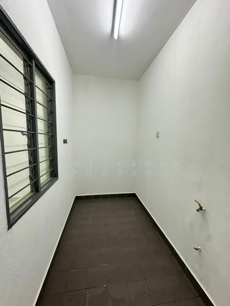 Apartment for Rent at Pangsapuri Akasia (Bandar Botanic) - Yogesvaran Poovan - PropertyGuru.com.my