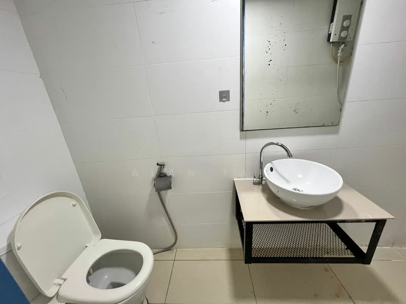 Service Residence for Rent at Colonial @ Empire City - Alan Tai - Bathroom - PropertyGuru.com.my