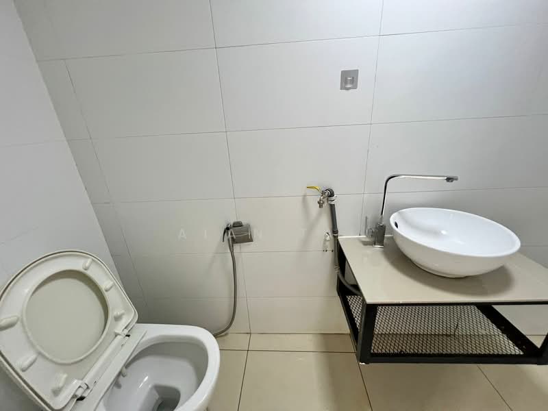 Service Residence for Rent at Colonial @ Empire City - Alan Tai - Bathroom - PropertyGuru.com.my