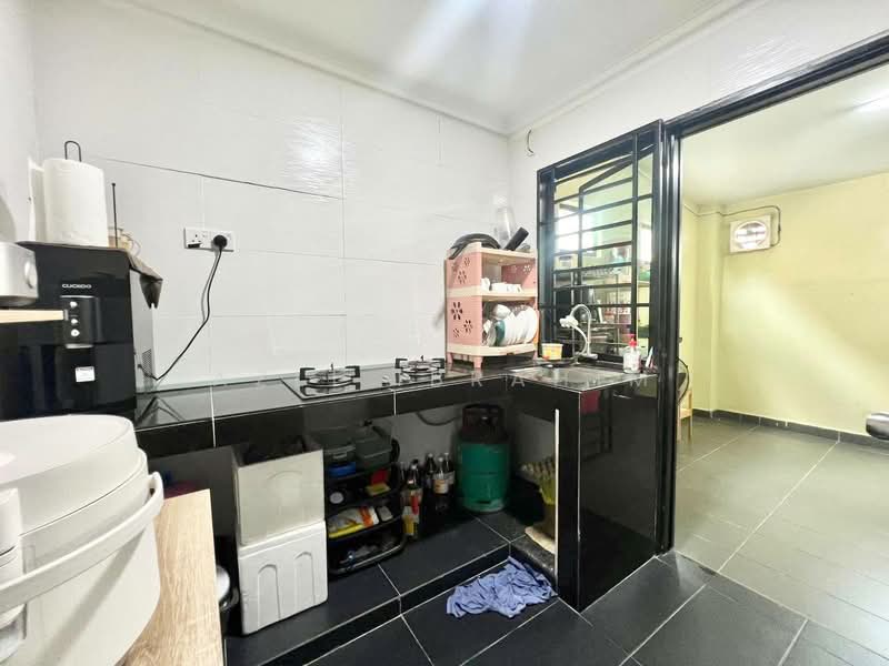 2-storey Terraced House for Sale in Taman Koperasi Cuepacs (Cheras) - Azli Ibrahim - Kitchen - PropertyGuru.com.my