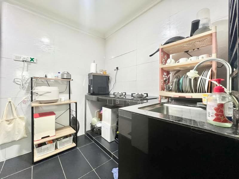 2-storey Terraced House for Sale in Taman Koperasi Cuepacs (Cheras) - Azli Ibrahim - Kitchen - PropertyGuru.com.my