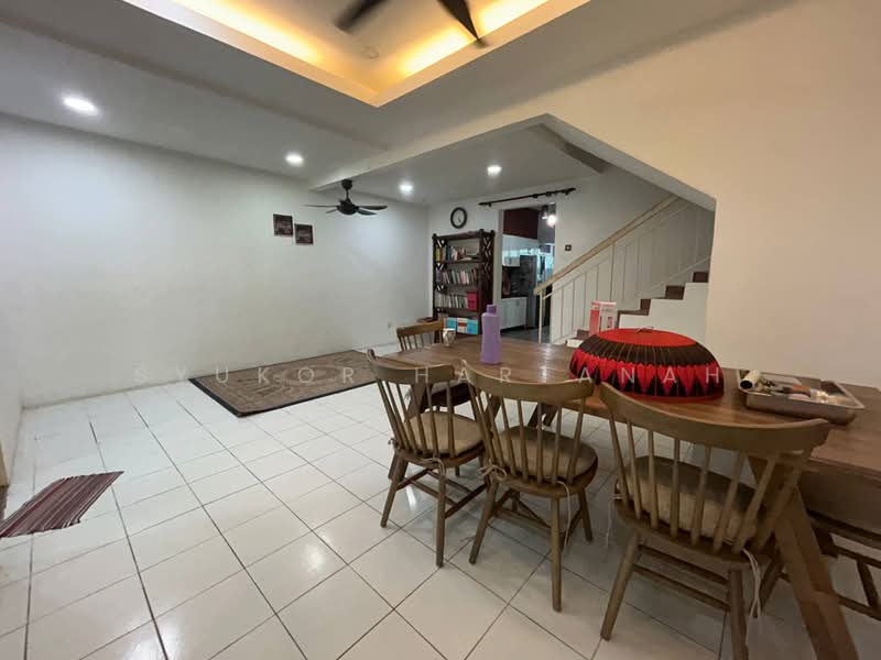Rumah Teres 2 Tingkat untuk Dijual di Shah Alam (Selangor) - Syukor Hartanah - Dining Room - PropertyGuru.com.my