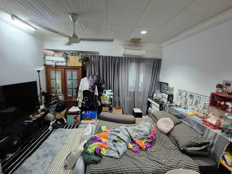 Rumah Teres 2.5 Tingkat untuk Dijual di Taman Putra (Ampang) - Zheng Hong Tan - Bedroom - PropertyGuru.com.my
