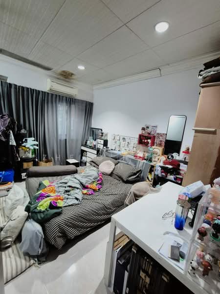 Rumah Teres 2.5 Tingkat untuk Dijual di Taman Putra (Ampang) - Zheng Hong Tan - Bedroom - PropertyGuru.com.my