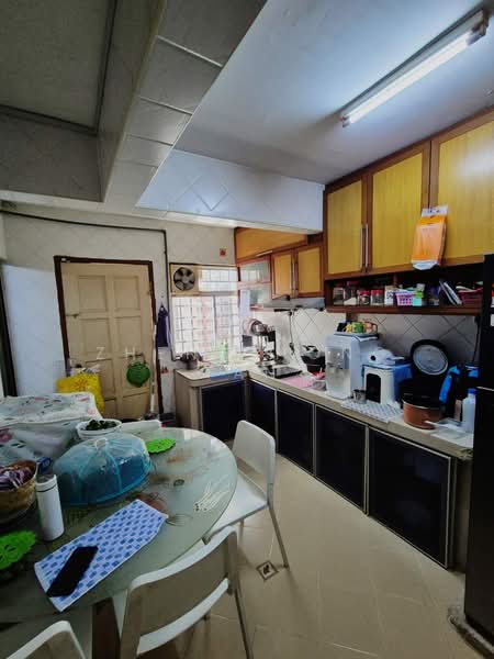 Rumah Teres 2.5 Tingkat untuk Dijual di Taman Putra (Ampang) - Zheng Hong Tan - Kitchen - PropertyGuru.com.my
