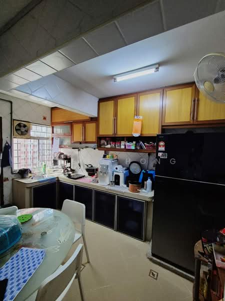 Rumah Teres 2.5 Tingkat untuk Dijual di Taman Putra (Ampang) - Zheng Hong Tan - Kitchen - PropertyGuru.com.my