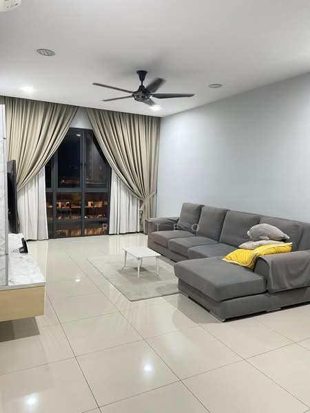 Kondominium untuk Dijual di Oasis 2 Residence - PY Teo - Living Room - PropertyGuru.com.my