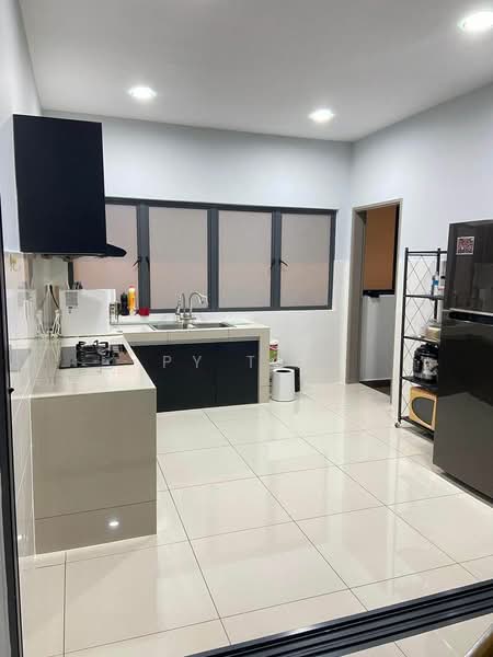 Kondominium untuk Dijual di Oasis 2 Residence - PY Teo - Kitchen - PropertyGuru.com.my