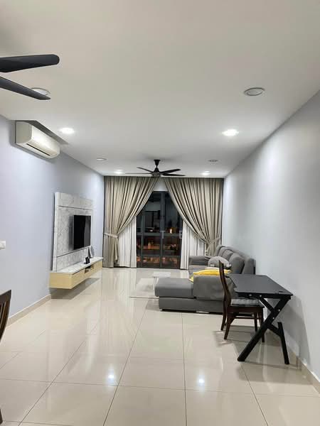 Kondominium untuk Dijual di Oasis 2 Residence - PY Teo - Living Room - PropertyGuru.com.my