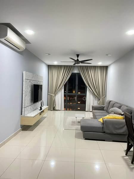 Kondominium untuk Dijual di Oasis 2 Residence - PY Teo - Living Room - PropertyGuru.com.my