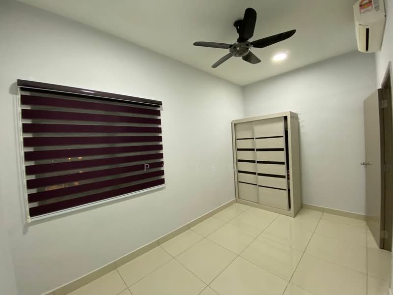 Kondominium untuk Dijual di Oasis 2 Residence - PY Teo - Bedroom - PropertyGuru.com.my