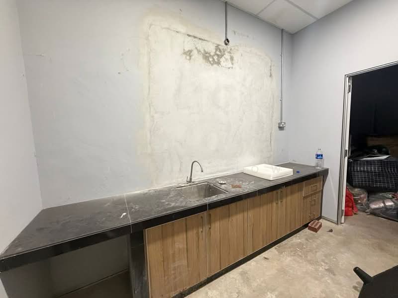 Shop for Rent in Taman Angkasa Nuri (Durian Tunggal) - Joanne How - Interior - PropertyGuru.com.my
