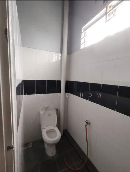 Shop for Rent in Taman Angkasa Nuri (Durian Tunggal) - Joanne How - Bathroom - PropertyGuru.com.my