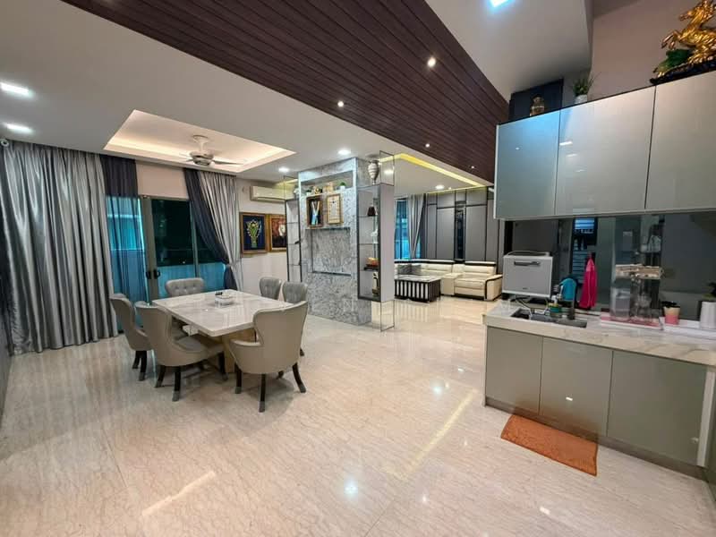 Semi-Detached House for Sale in Taman Seri Bukit Segambut (Batu) - Steven Shim - Dining Room - PropertyGuru.com.my
