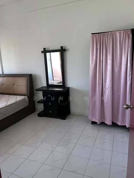 Flat for Rent at Taman Sri Manja - Edmund Goh - Bedroom - PropertyGuru.com.my