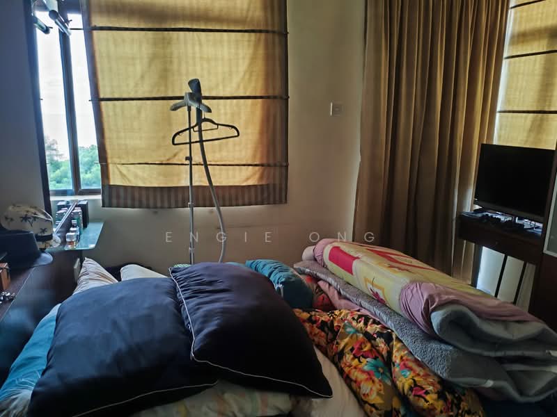 Kondominium untuk Dijual di Eden Seaview Condominium - Engie Ong - Bedroom - PropertyGuru.com.my
