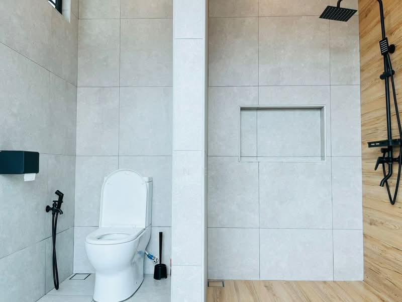 2-storey Terraced House for Rent in Bertam Malim (Bertam) - Joanne How - Bathroom - PropertyGuru.com.my