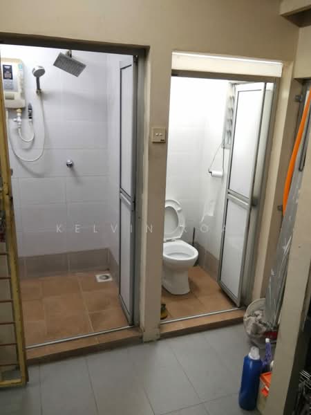 Rumah Teres 2 Tingkat untuk Dijual di Permas Jaya (Johor Bahru) - Kelvin Koay - Bathroom - PropertyGuru.com.my