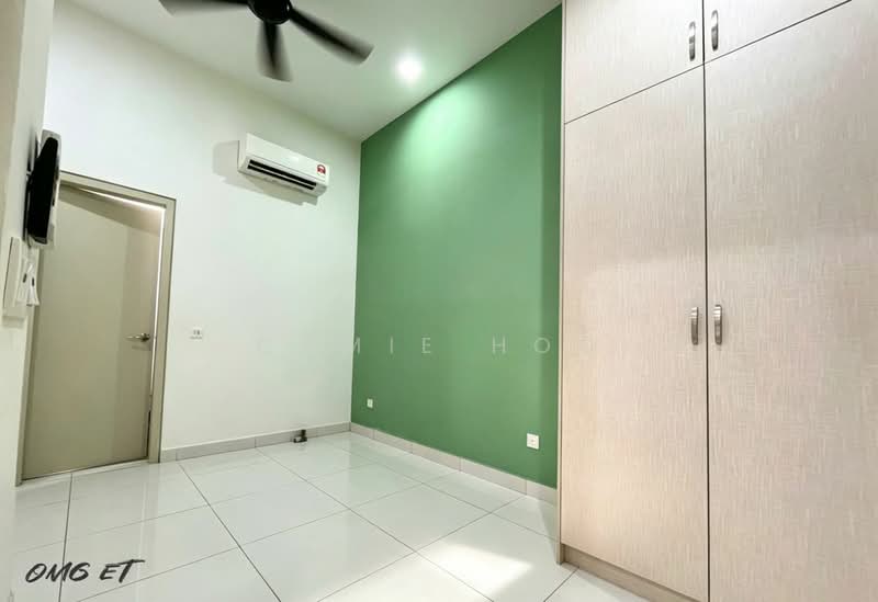 Semi-Detached House for Sale in Telok Panglima Garang (Selangor) - Camie Hoo - Bedroom - PropertyGuru.com.my
