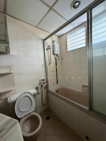 Condominium for Sale at Sri York Condominium - Bryan Teng - Bathroom - PropertyGuru.com.my
