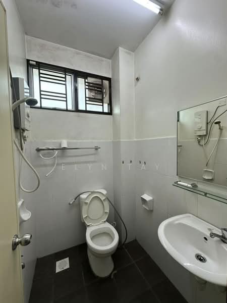 2-storey Terraced House for Sale in Taman Mutiara Rini (Skudai) - Elyn Tay - Bathroom - PropertyGuru.com.my