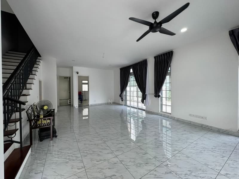 Rumah Kluster untuk Dijual di Taman Ekoflora (Johor Bahru) - Elaine Sim - Living Room - PropertyGuru.com.my