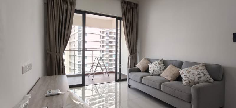 Kondominium untuk Disewa di Kings Bay @ Country Garden Danga Bay - Soon Siang - Living Room - PropertyGuru.com.my