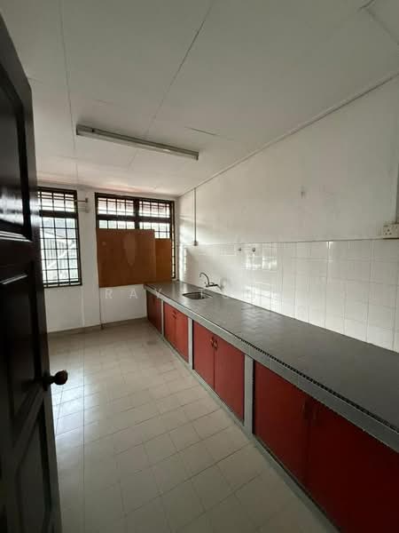 Kedai / Pejabat untuk Disewa di Taman Tasek (Johor Bahru) - Ray Tung - Kitchen - PropertyGuru.com.my