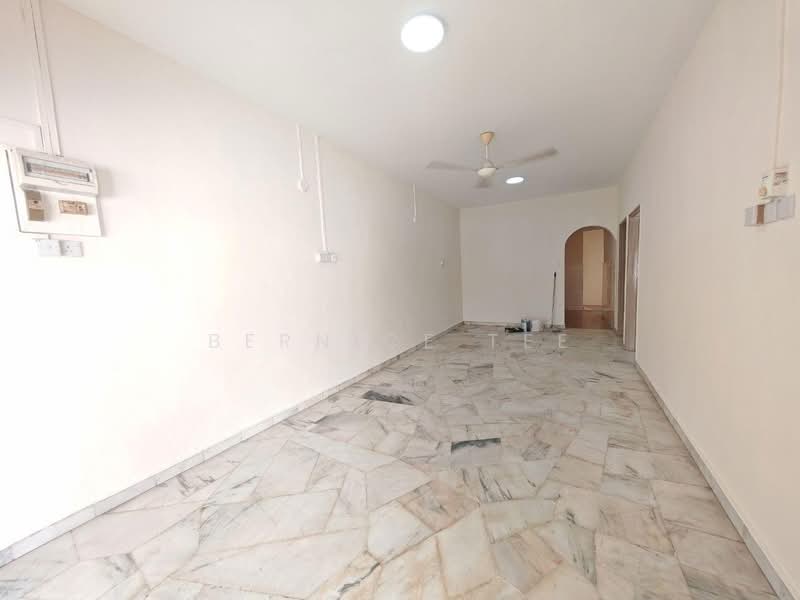 Rumah Teres 1 Tingkat untuk Dijual di Taman Skudai Baru (Skudai) - Bernice Tee - Living Room - PropertyGuru.com.my