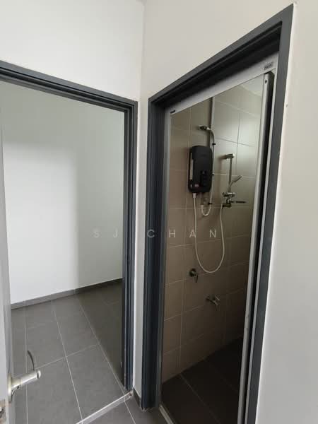 Servis Apartment untuk Dijual di Marina Residence - SJ CHAN - Bathroom - PropertyGuru.com.my