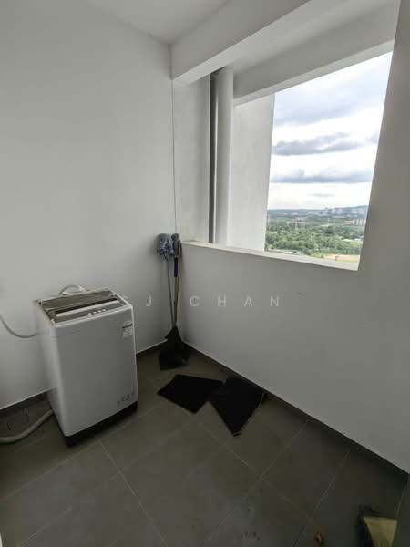 Servis Apartment untuk Dijual di Marina Residence - SJ CHAN - Balcony - PropertyGuru.com.my