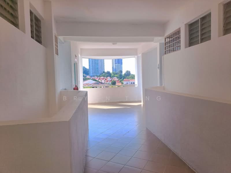 Condominium for Sale at Leader Garden - Bryan Teng - Corridor - PropertyGuru.com.my