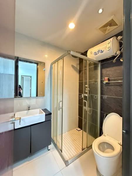 Kondominium untuk Disewa di Bay Laurel @ Country Garden Danga Bay - Edward Siow - Bathroom - PropertyGuru.com.my