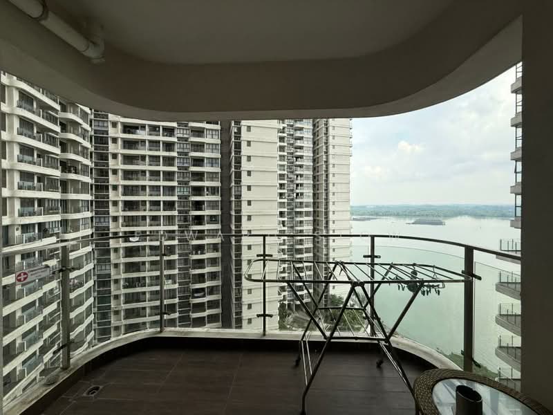 Kondominium untuk Disewa di Bay Laurel @ Country Garden Danga Bay - Edward Siow - Balcony - PropertyGuru.com.my