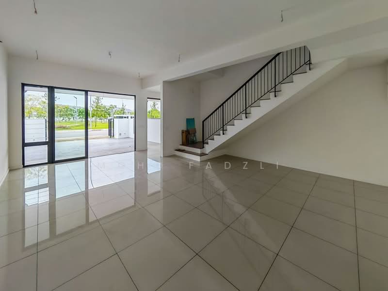 2-storey Terraced House for Sale in Bandar Bukit Raja (Klang) - Mohd Fadzli - Living Room - PropertyGuru.com.my