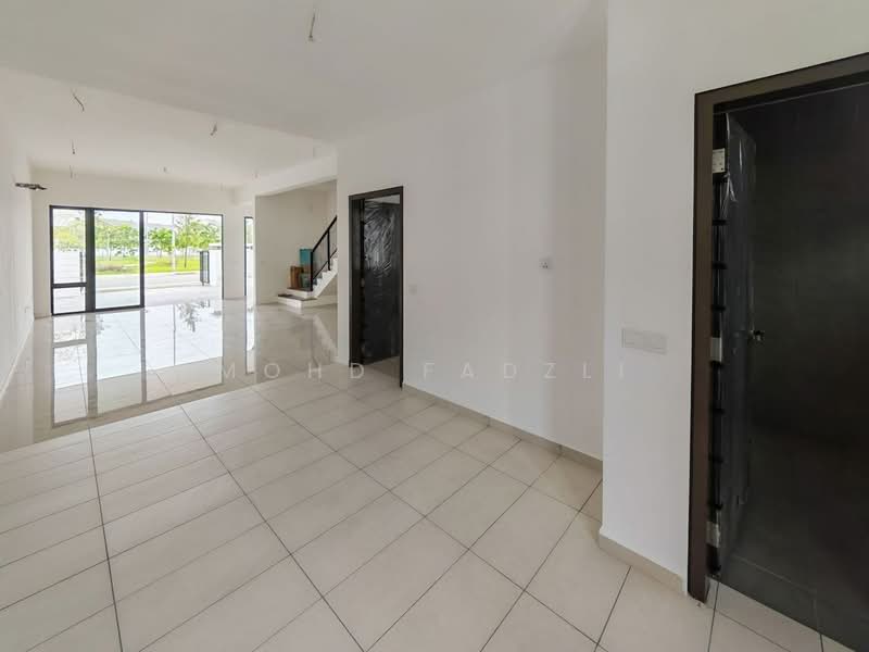 2-storey Terraced House for Sale in Bandar Bukit Raja (Klang) - Mohd Fadzli - Living Room - PropertyGuru.com.my