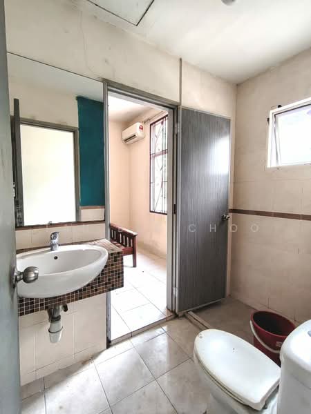 Rumah Teres untuk Dijual di Bandar Bukit Puchong (Puchong) - Tan Bee Choo - Bathroom - PropertyGuru.com.my