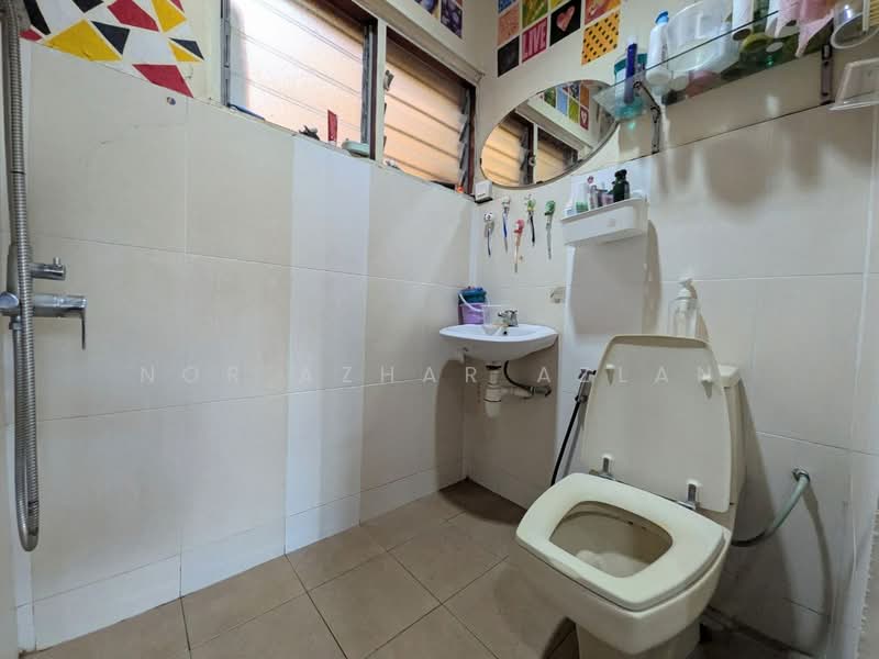 Rumah Teres 1 Tingkat untuk Dijual di Bangsar (Kuala Lumpur) - Nor Azhar Azlan - Bathroom - PropertyGuru.com.my