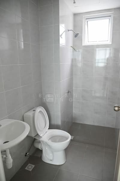 Condominium for Sale at i-Santorini - Bryan Teng - Bathroom - PropertyGuru.com.my