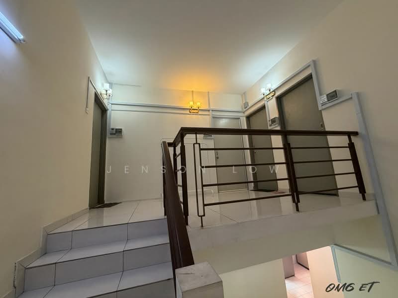 Rumah Teres 2 Tingkat untuk Dijual di Taman Seri Jaromas (Jenjarom) - Jenson Low - Corridor - PropertyGuru.com.my