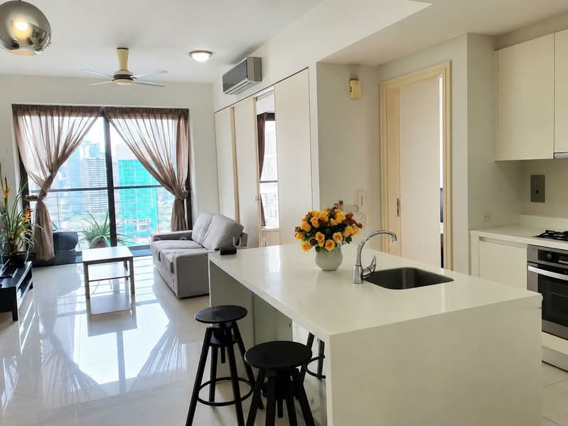 Kediaman Servis untuk Dijual di Hampshire Place - Joshua Cheah - Living Room - PropertyGuru.com.my