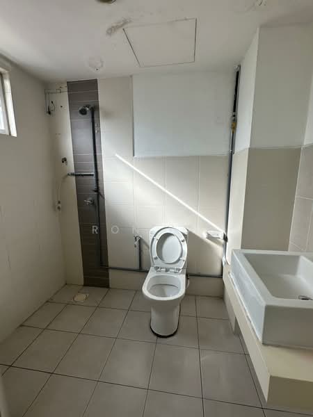 Condominium for Rent at First Residence (Residensi Unggul) - Ron Yap - Bathroom - PropertyGuru.com.my