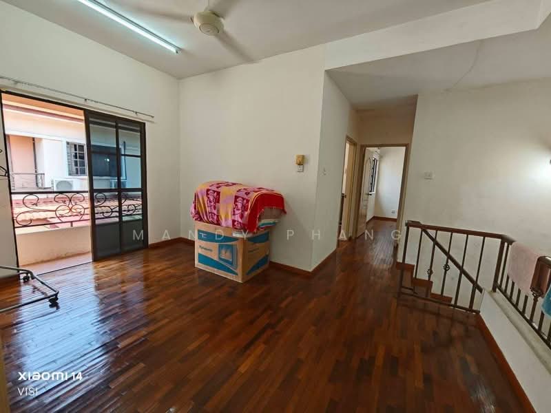 Rumah Berkembar untuk Dijual di Tambun (Perak) - Mandy Phang - Living Room - PropertyGuru.com.my